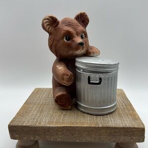 Vintage Bear‎ and Trash Can Salt and Pepper Shakers